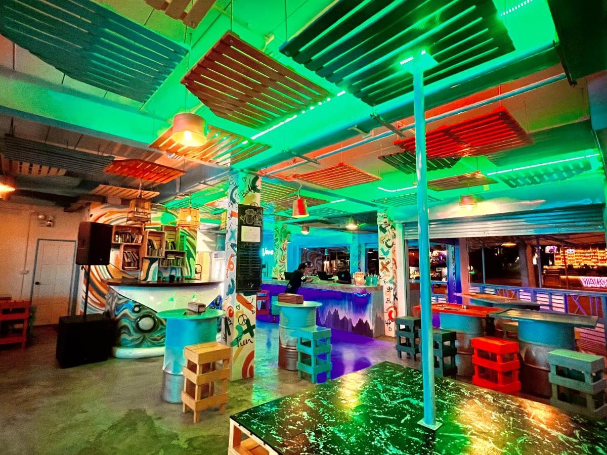 Bodega Krabi Hostel Ao Nang Exterior photo