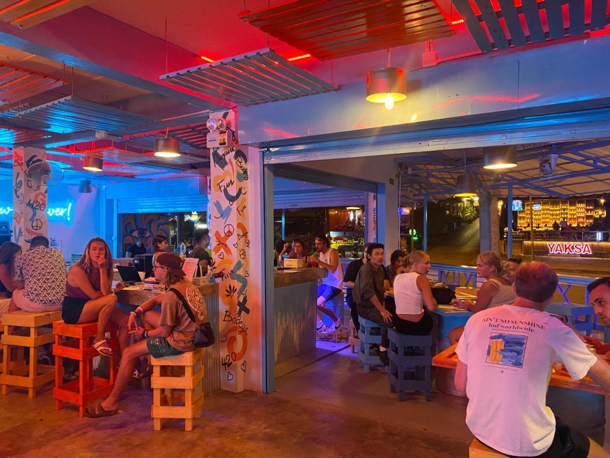 Bodega Krabi Hostel Ao Nang Exterior photo